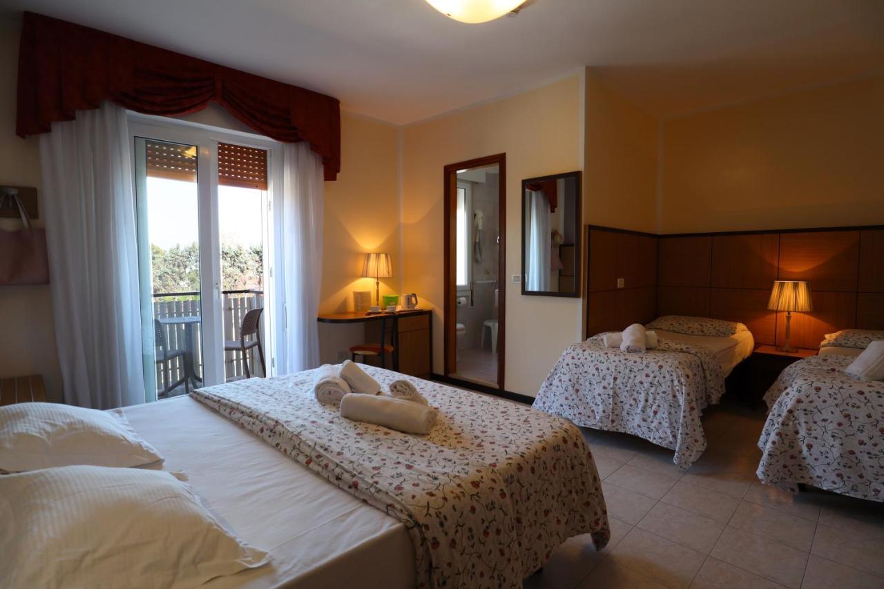 Hotel Righetto Fronte Mare Cavallino-Treporti Exterior photo