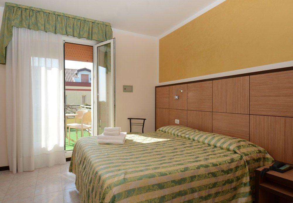 Hotel Righetto Fronte Mare Cavallino-Treporti Exterior photo